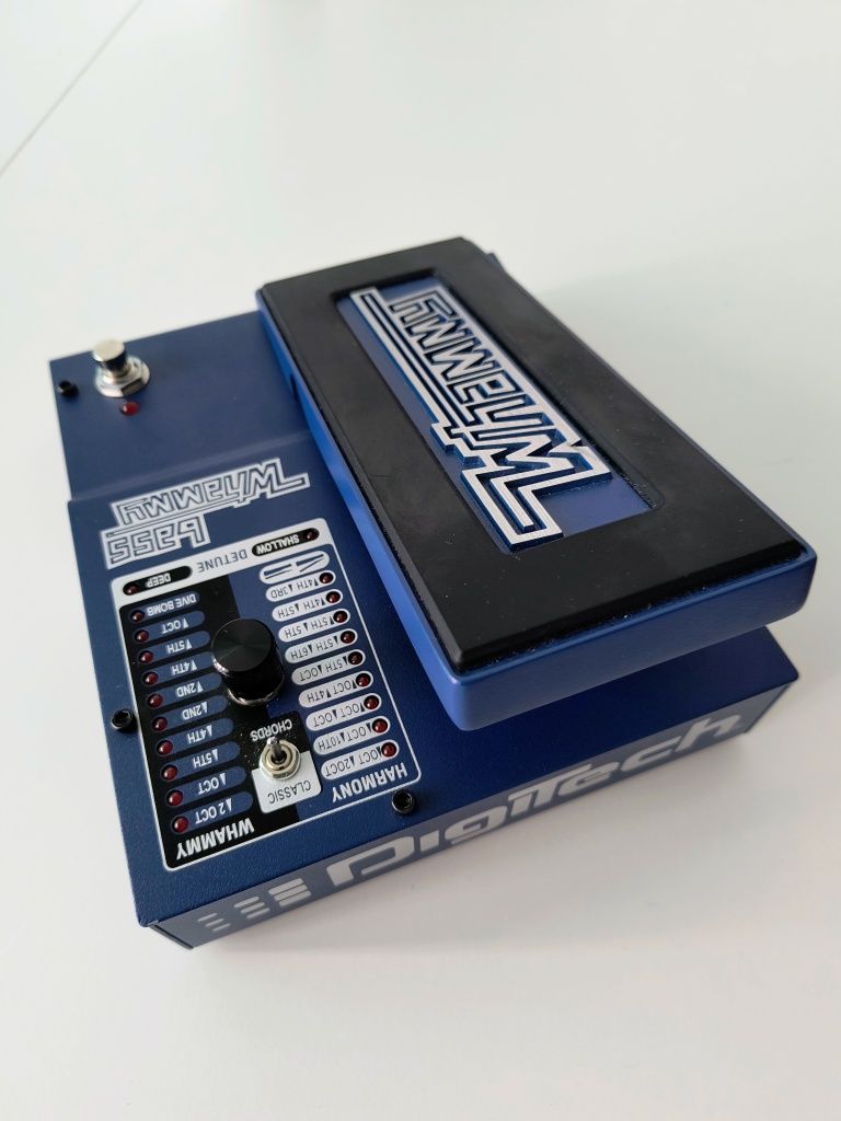 Digitech Whammy pitch shifter detune drops octave