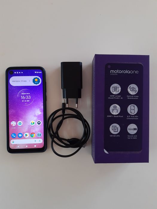 Смартфон Motorola One Vision