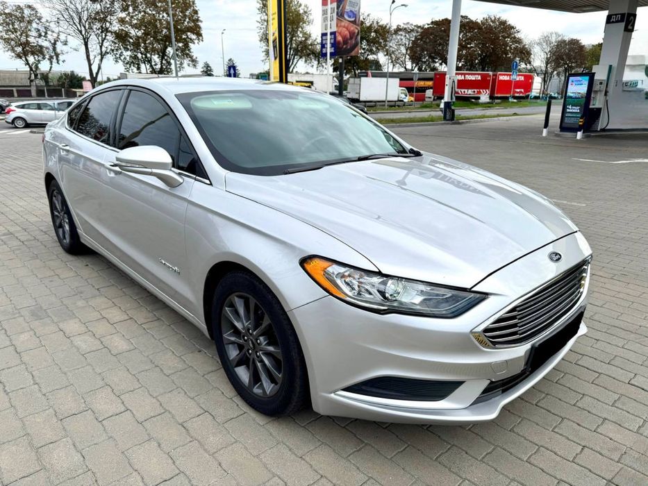 Оренда авто з викупом FORD FUSION Гібрид/газ Бізнес клас