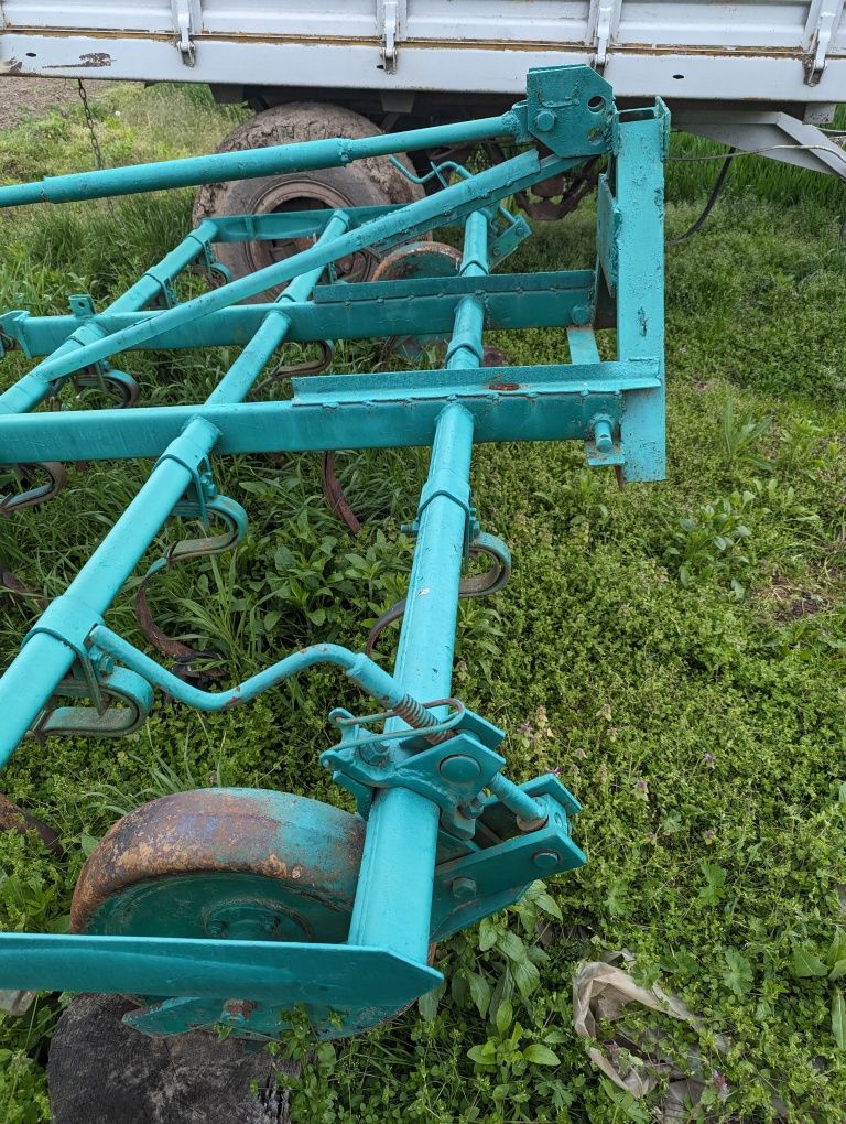 Продам культиватор 2.8