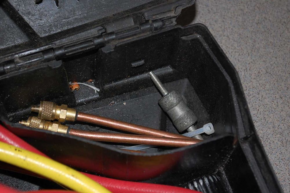 Manometr Testo 550 - elektroniczna oprawa zaworowa