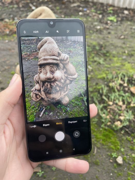 Продам xiaomi Mi 9 SE 128gb