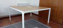 Mesa de reuniões Ikea