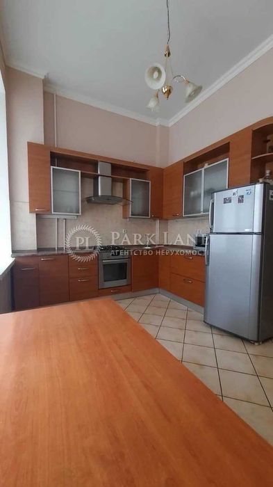 Продаж 2К Квартири Саксаганського, 36а ЦЕНТР Царський будинок 65м2