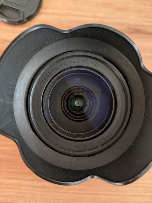Obiektyw sigma 18-200mm 3.5-6.3f DC na mocowanie Canon ef
