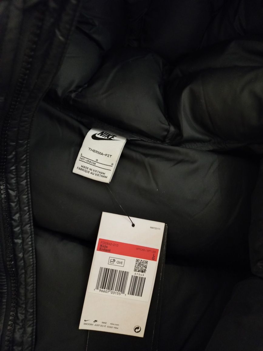 Куртка NIKE SPORTSWEAR KIDS' Размер L, рост 158