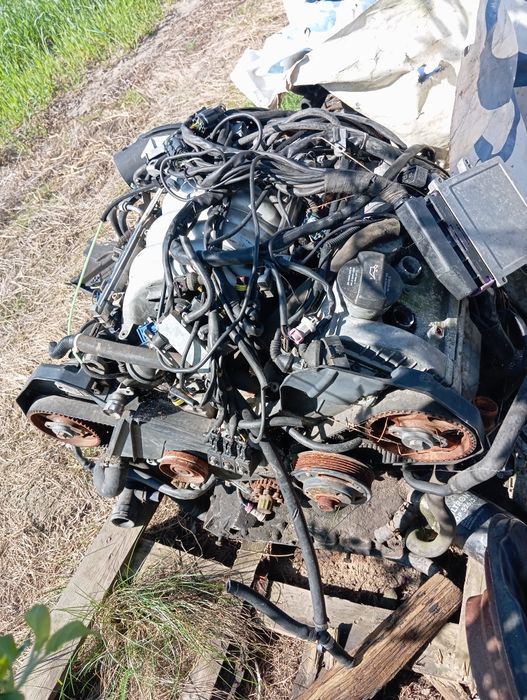 Audi A6 C5 czesci silnik 2.8 V6 zderzak tył dekory
