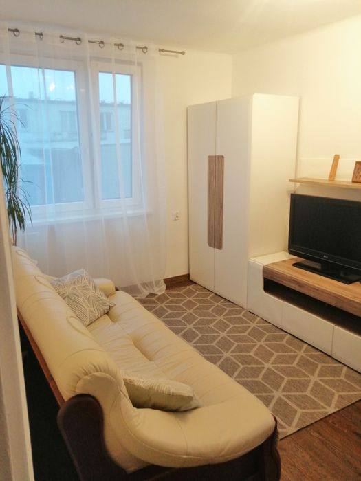 Mieszkanie  salon,sypialnia ,kuchnia lazienka parter blok