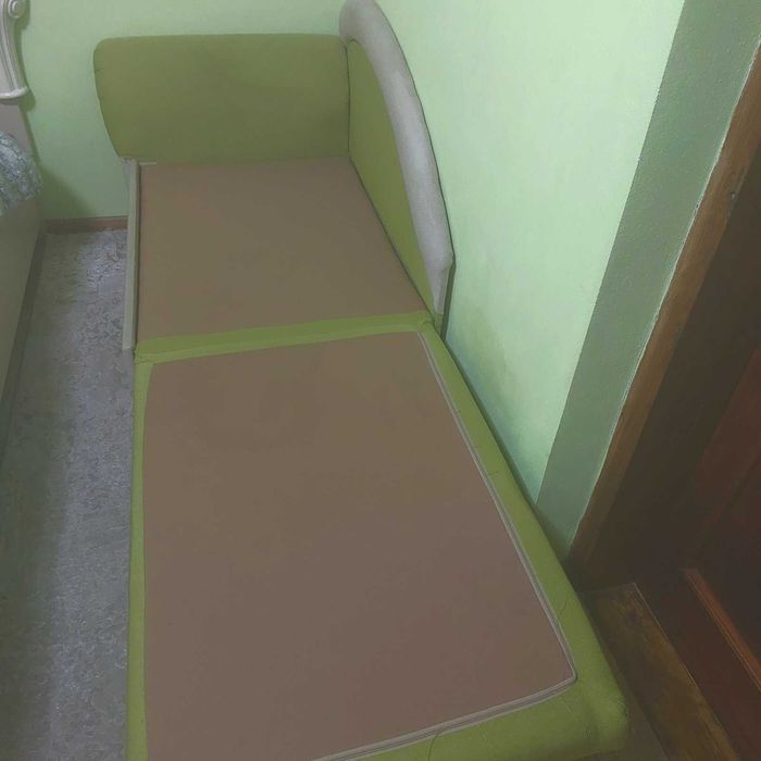 Дитячий диван-ліжко