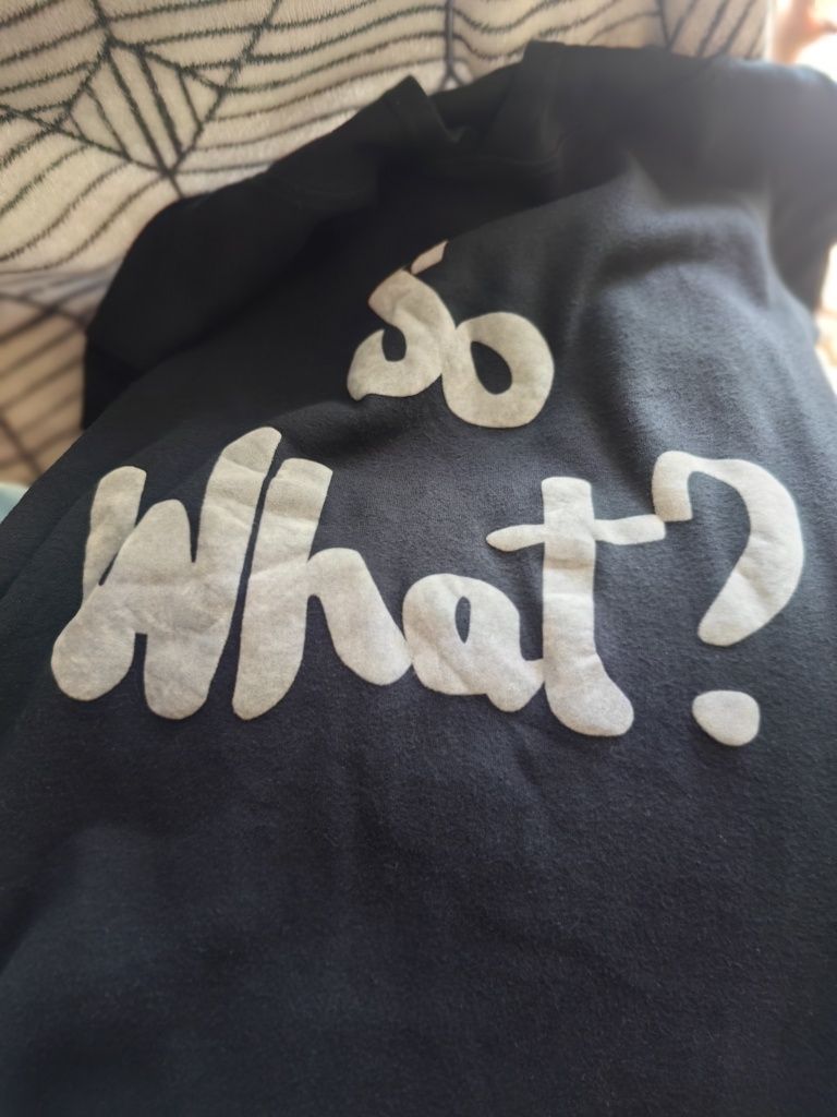 Czarna tunika XS z napisem - So what?