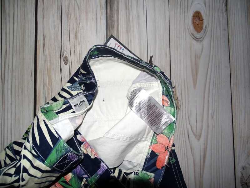 Szorty w kwiaty Only & Sons XL