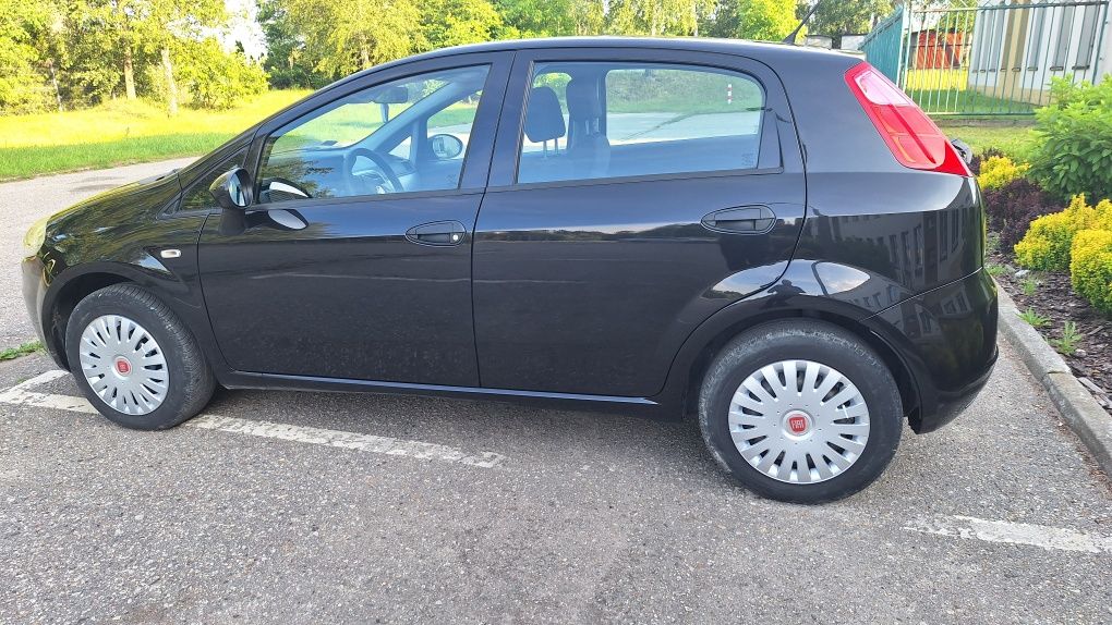 Piękny fiat grande punto. Klimatyzacja.