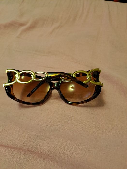 Продам солнцезащитные очки