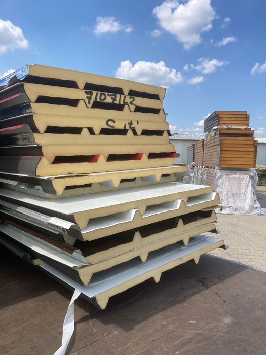 Płyty warstwowe ścienne lub dachowe