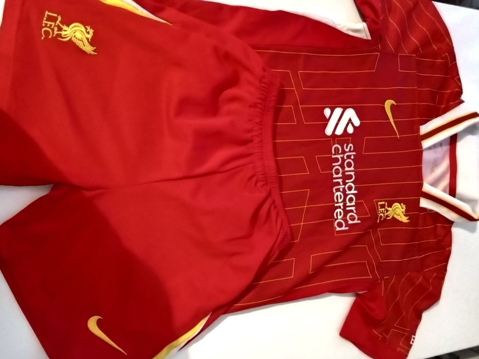 Форма дитяча Ліверпуль.  На зріст 1.50