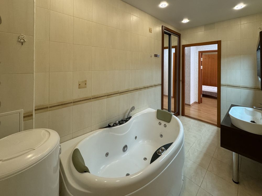 Ж/м Победа, 3 ком.квартира, 92 м.кв, Мандрыковская