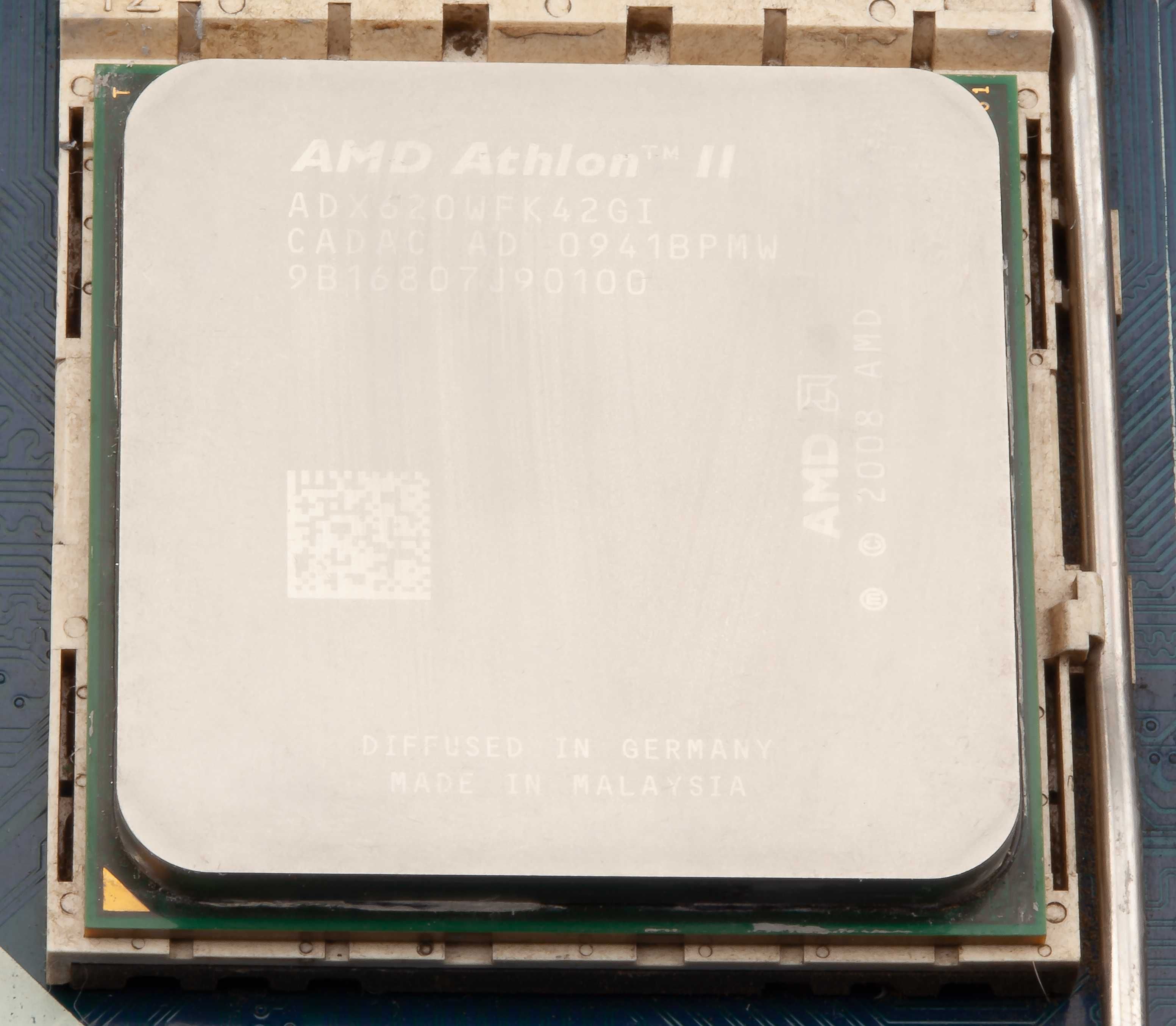 Комплект Athlon II X4 620, кулер, та материнська плата у подарунок