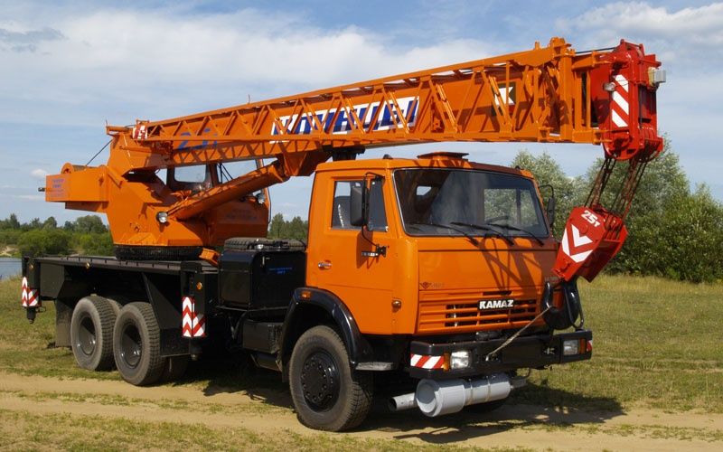 Грузоперевозки машинами с краном-манипулятором и длинномерами 22 тонны