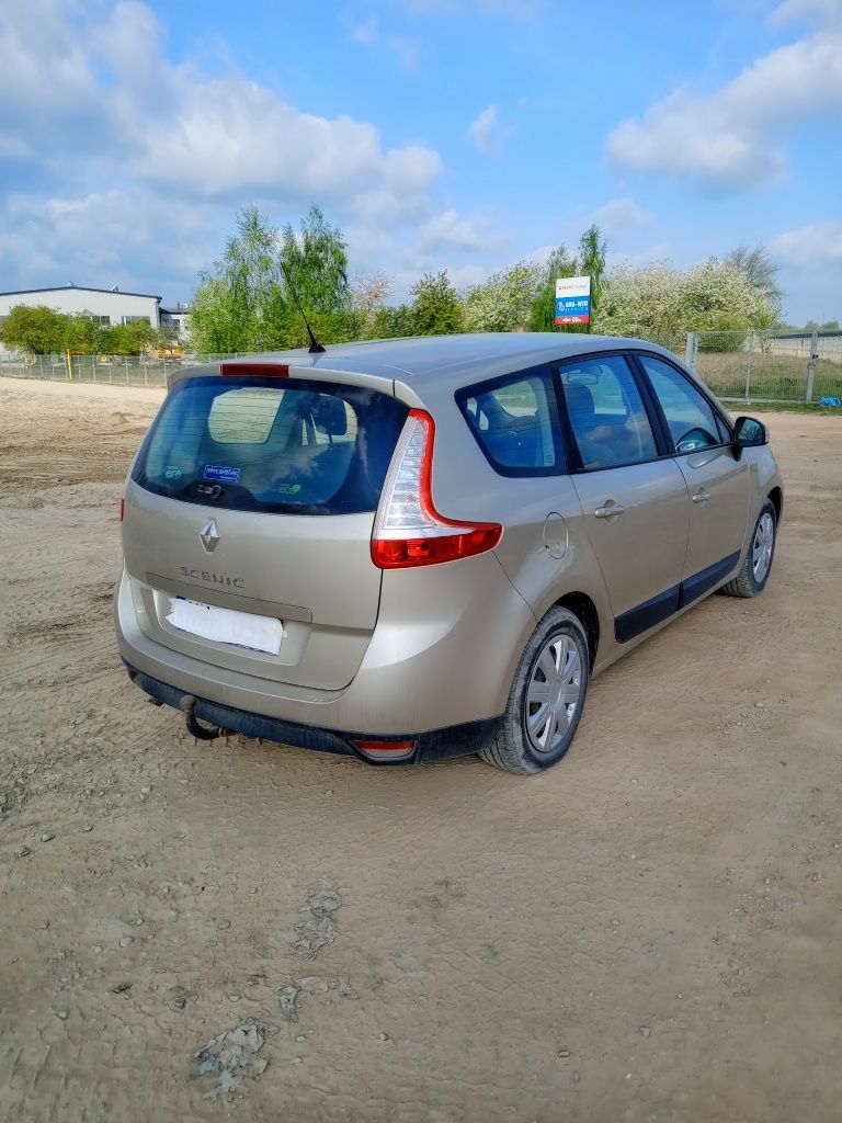 Sprzedam lub zamienię/Renault scenic/7 osobowy