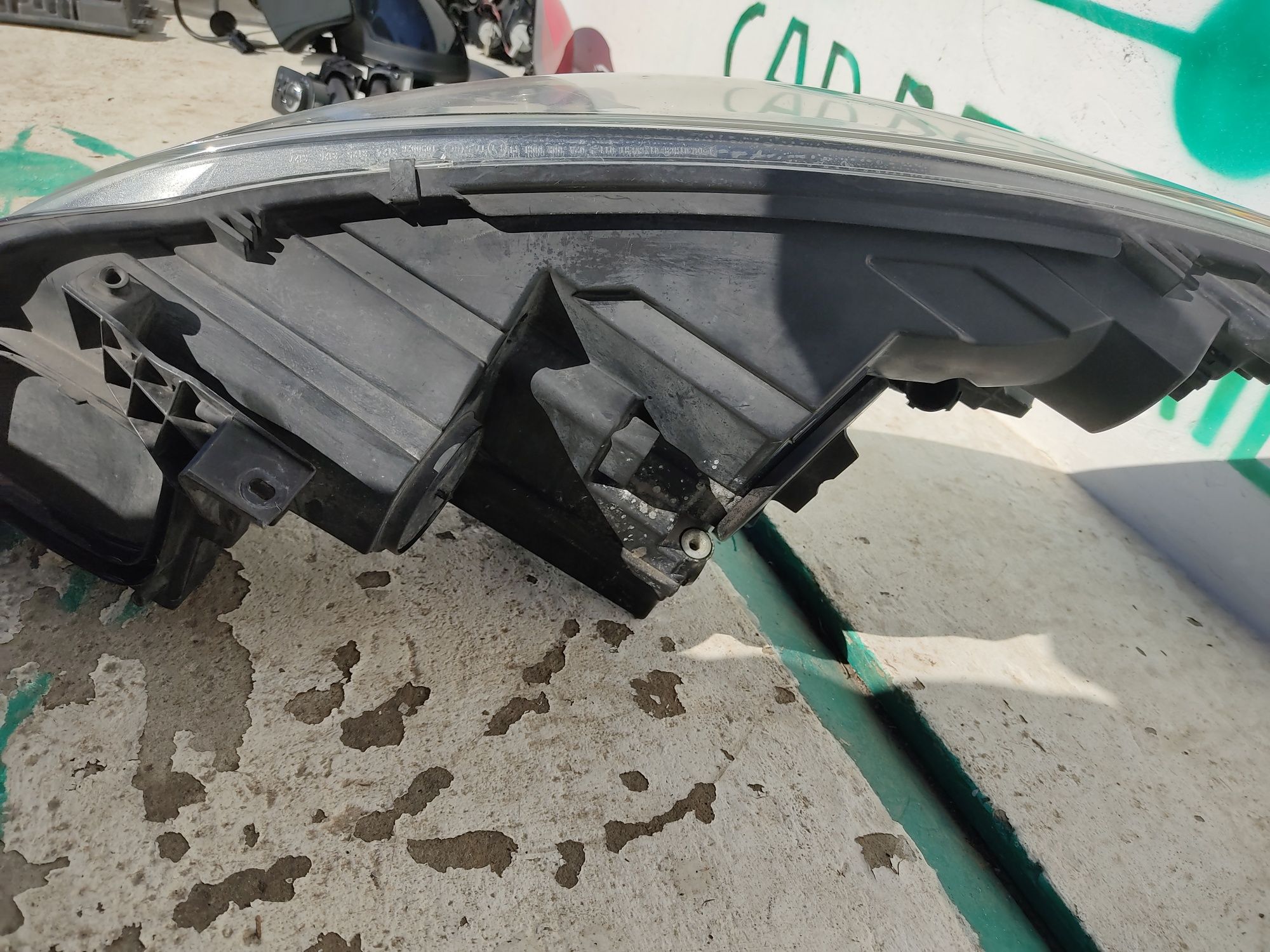 Фара передня Opel Zafira C 2016р 030126360205