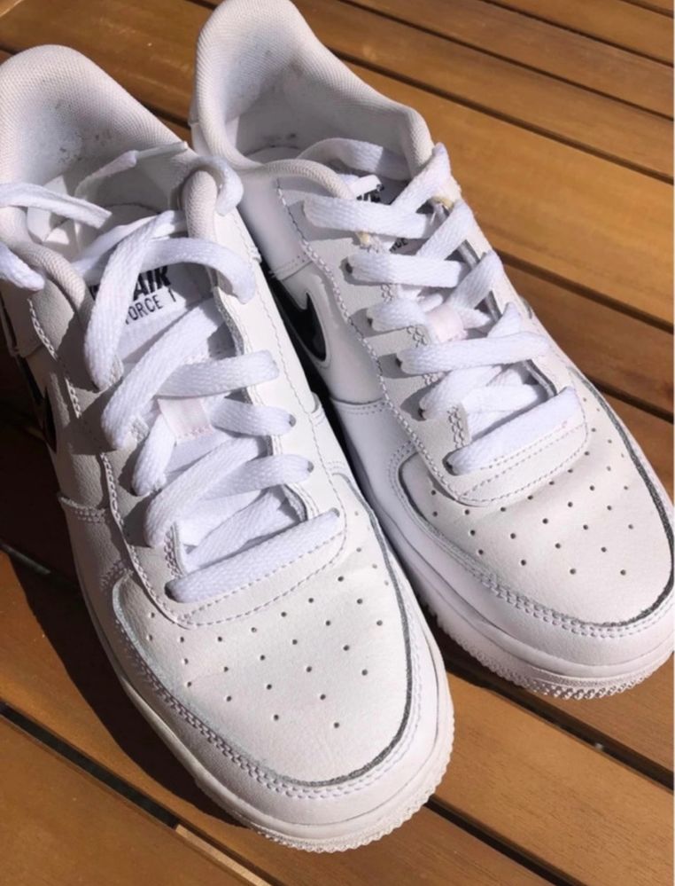Nike Air Force 1 Essential Jewel White