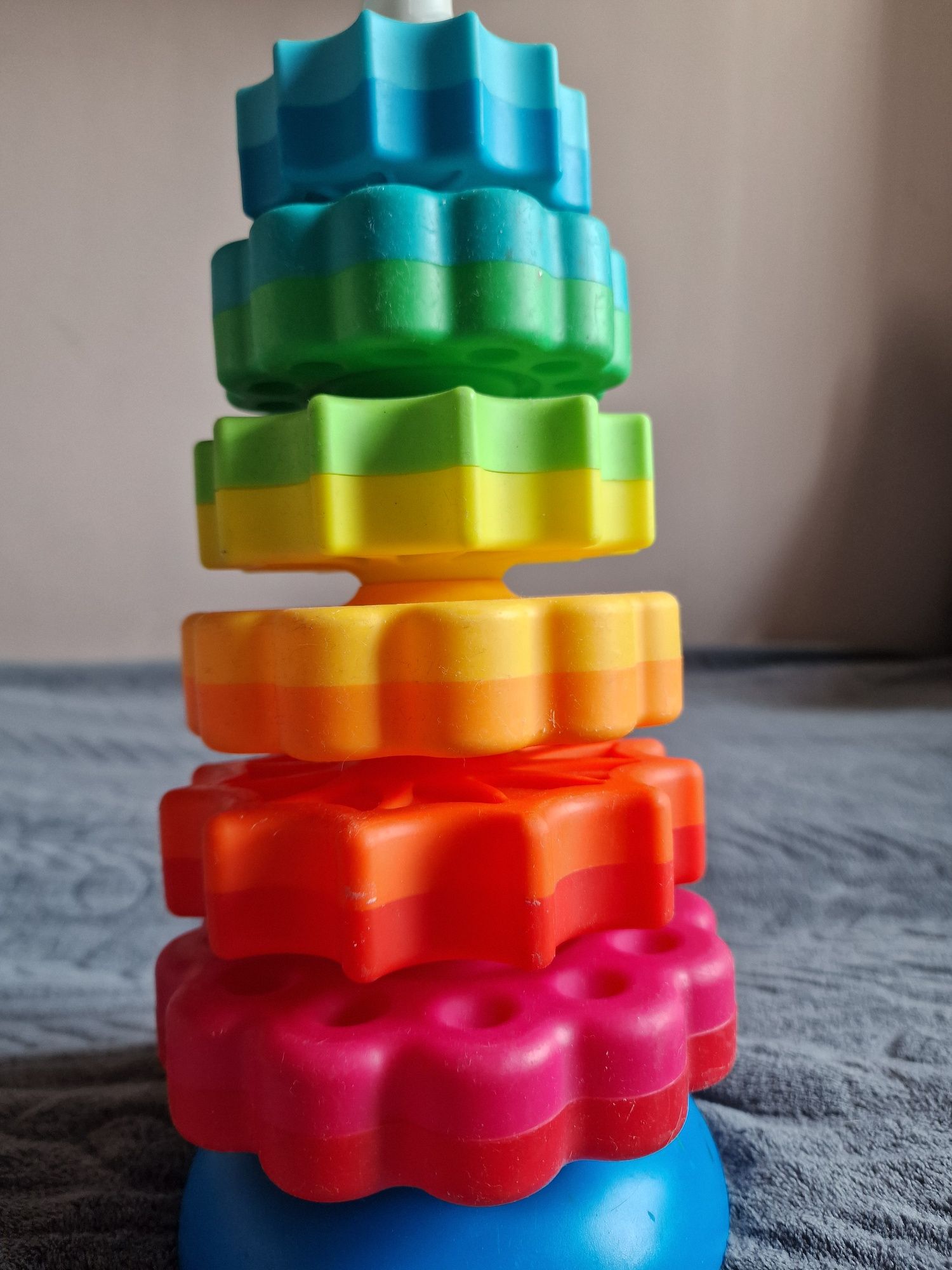 Fat brain toys zakręcona wieża spin again