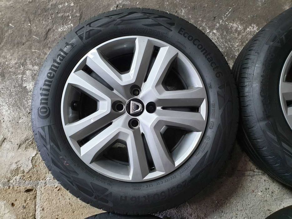 Kołpaki oryginalne strukturalne Dacia R16 4x100