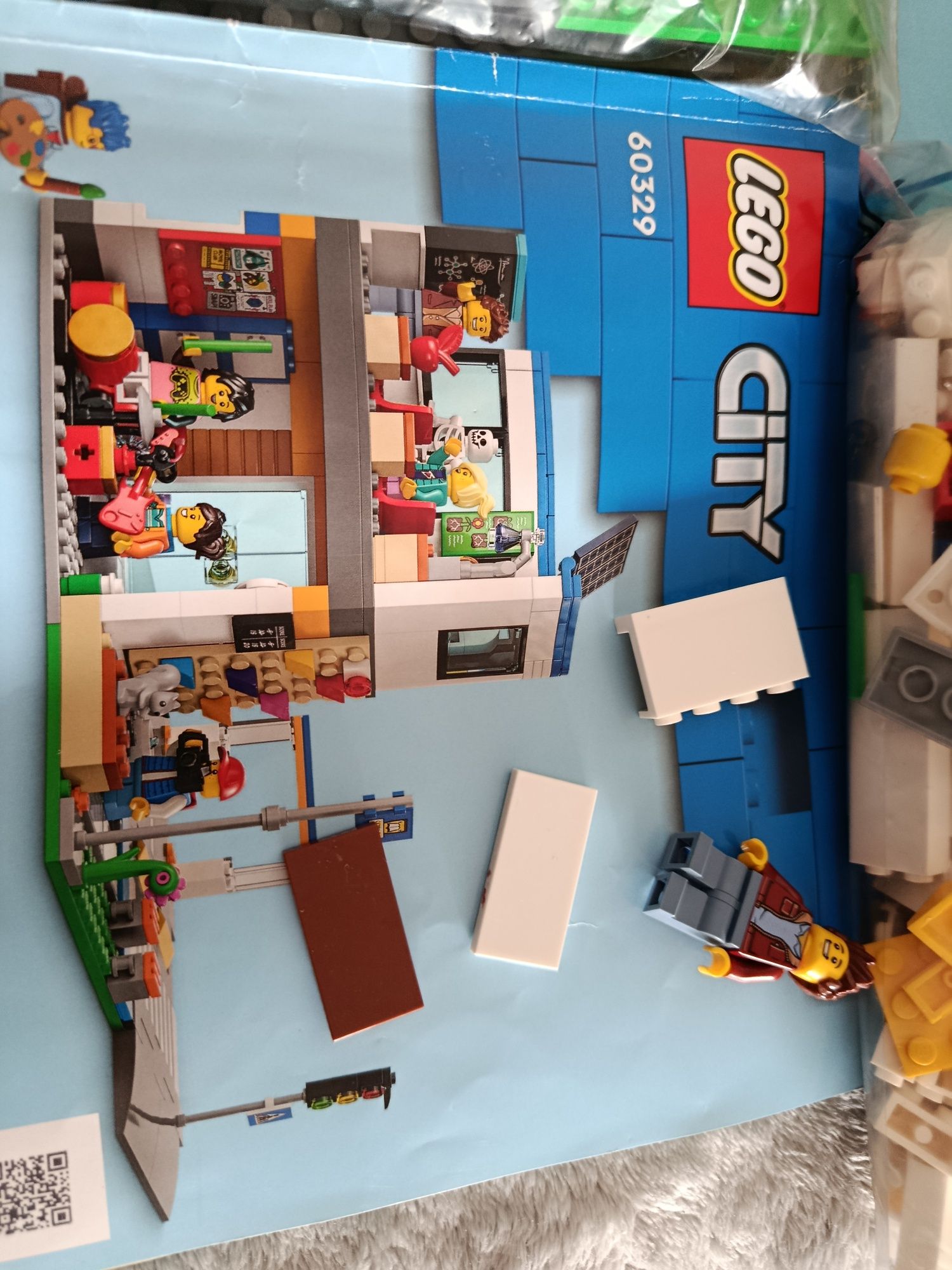 LEGO 60329  dzień w szkole