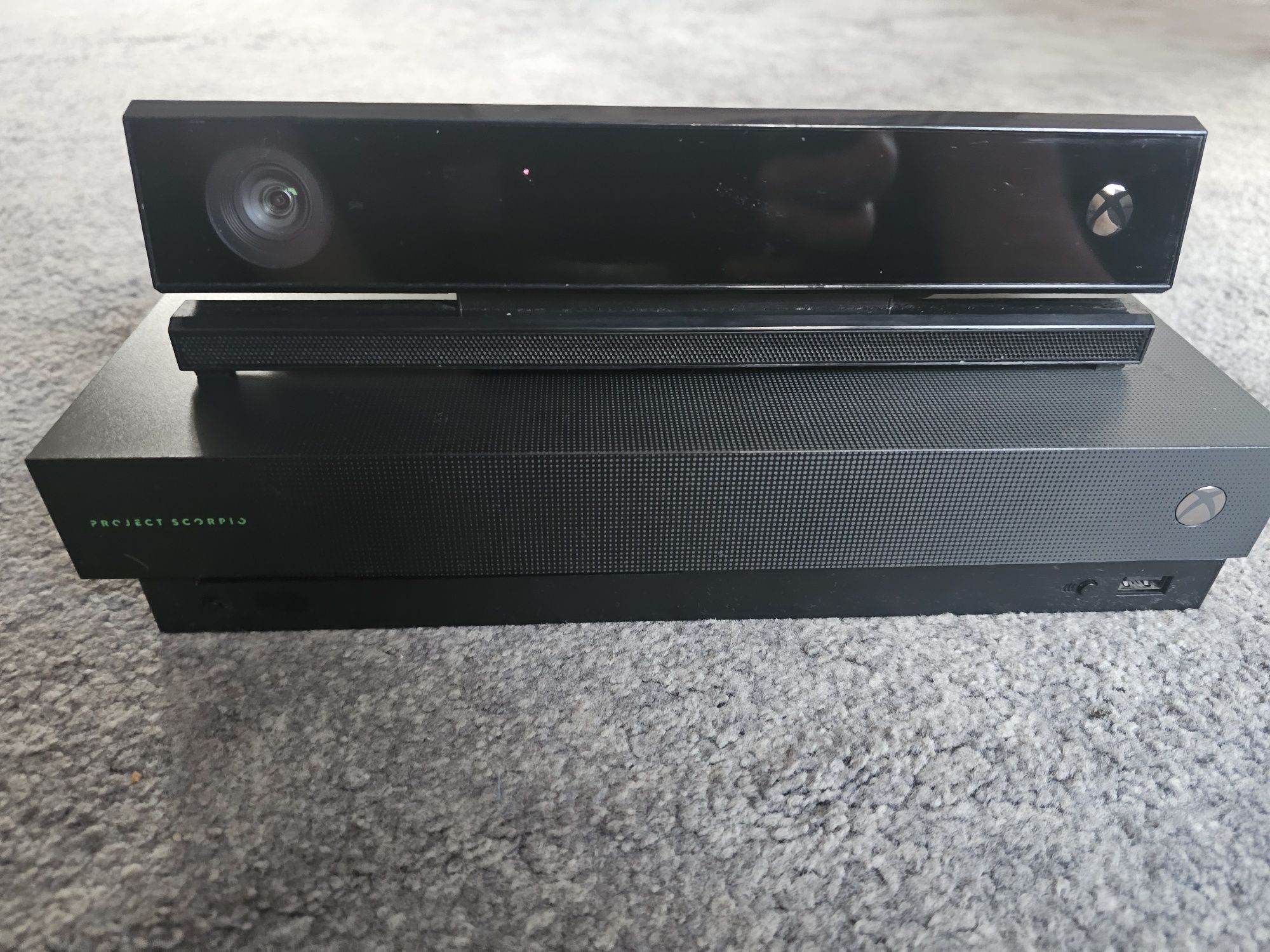 Xbox One X 1TB SSD Project Scorpio Kinect