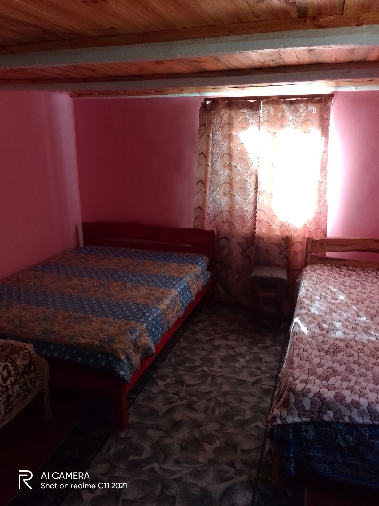Здається будиночок для відпочинку