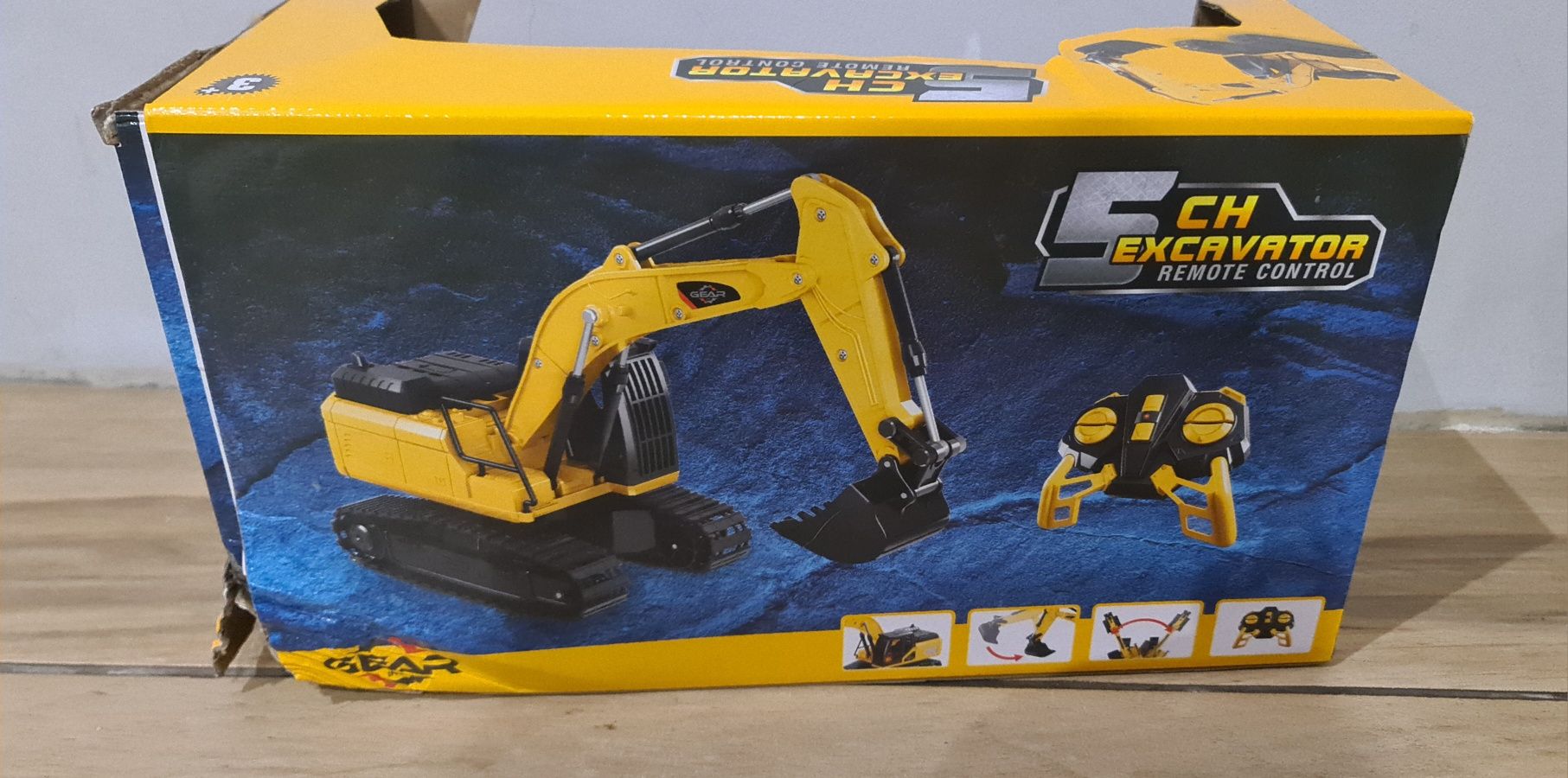 Koparka zdalnie sterowana excavator