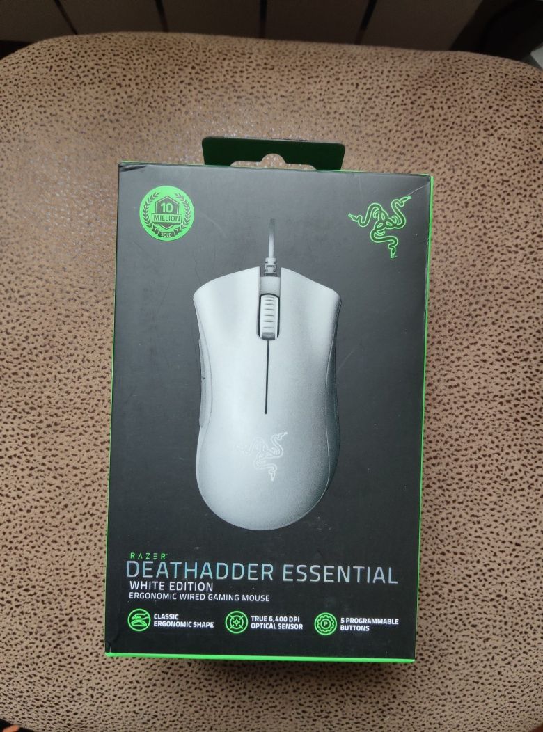 Мишка Razer deathadder essential white нова