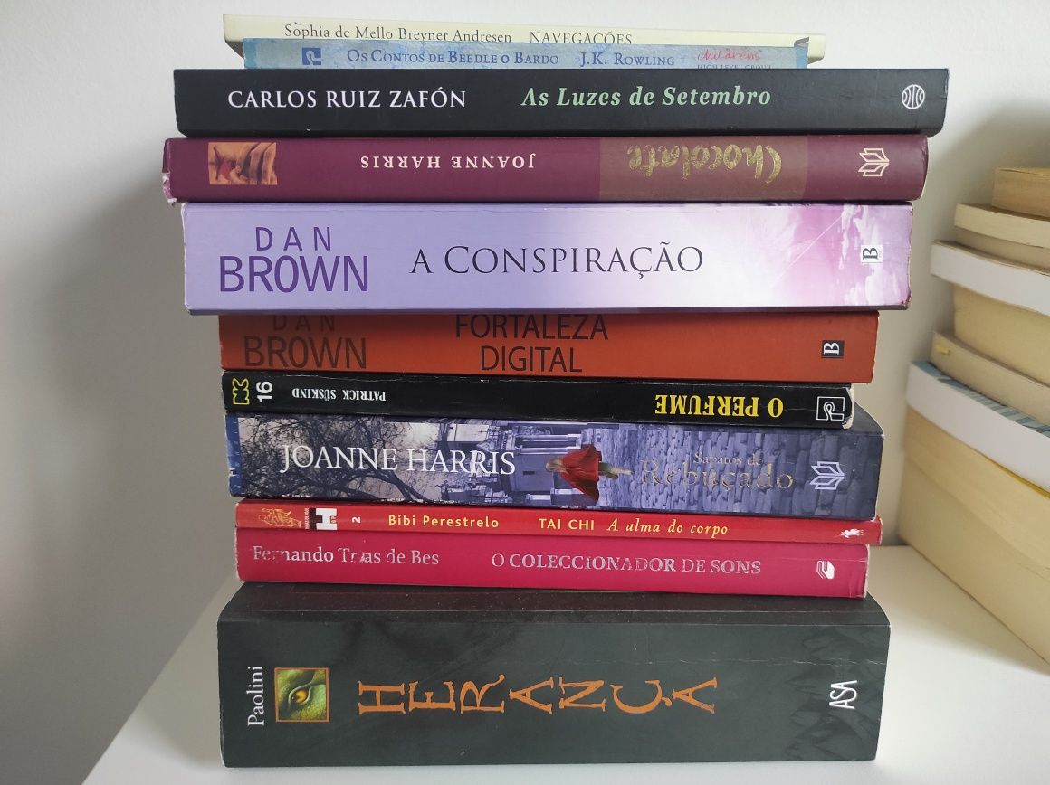 Lote de livros (18)