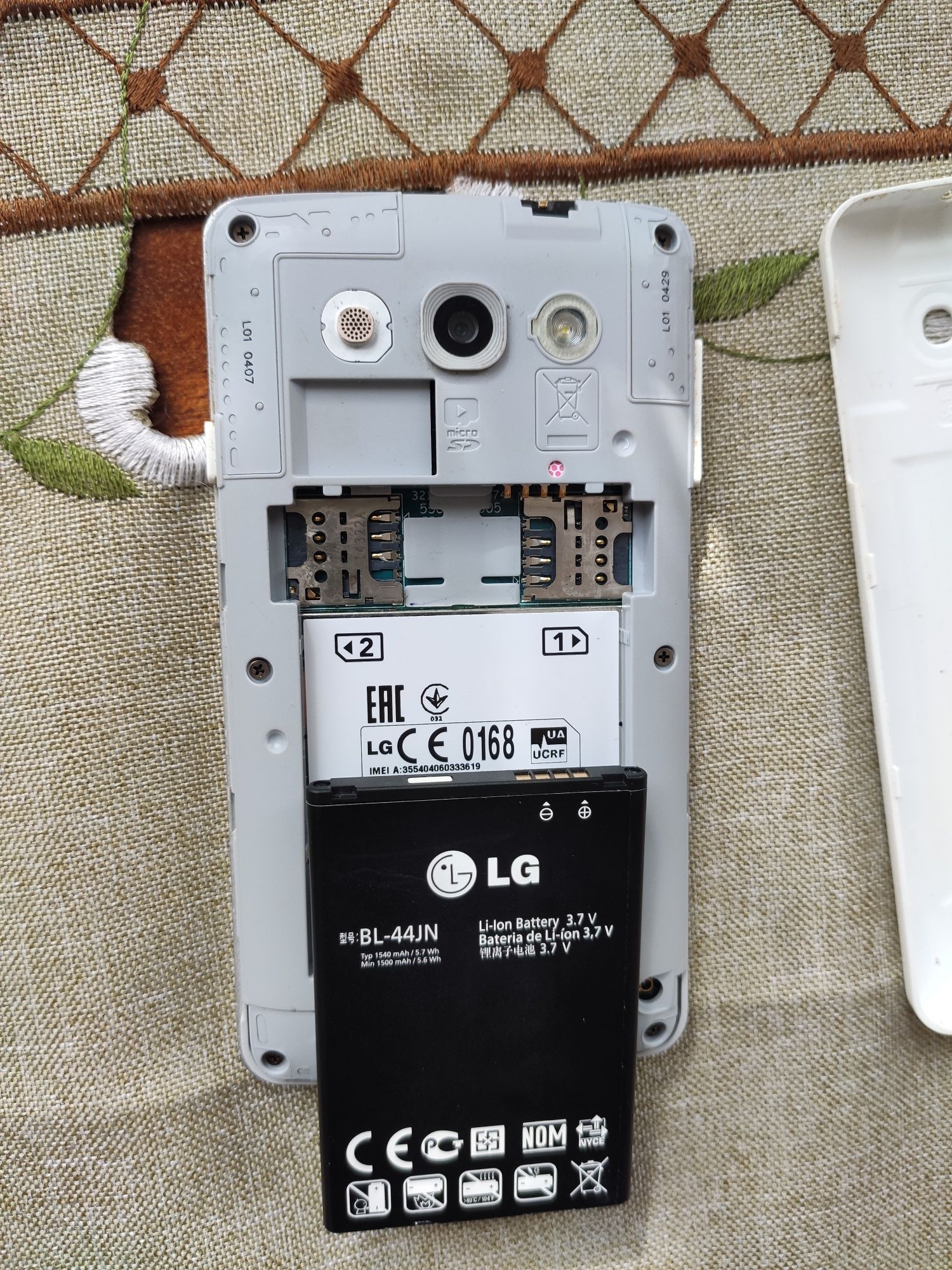 LG L60 Dual X135. Смартфон