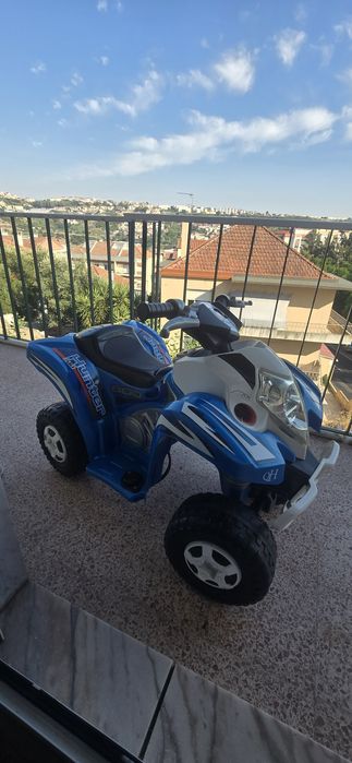 Mota eléctrica infantil