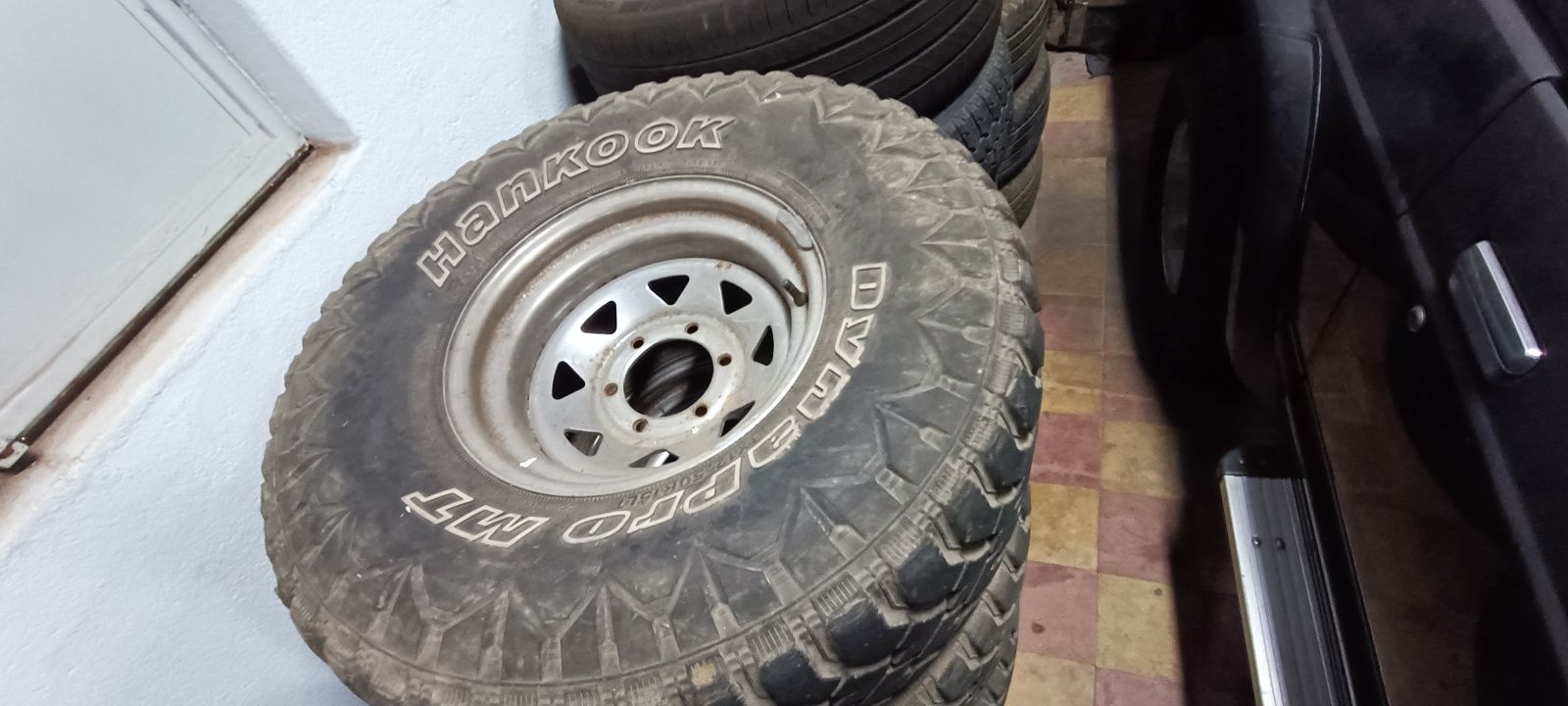 Jantes e Pneus 33x12.5 R15