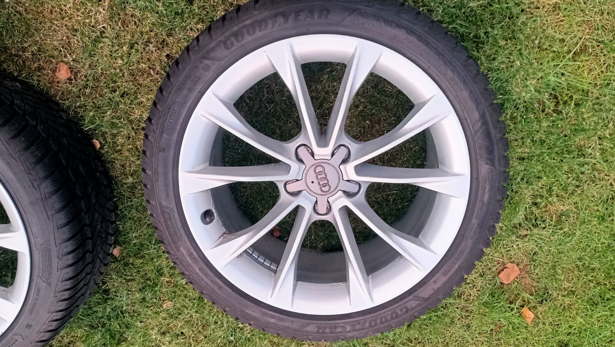 Koła zimowe felgi 18 5x112 et29 Audi A5 A4 itd 245/40/18 8mm jak nowe