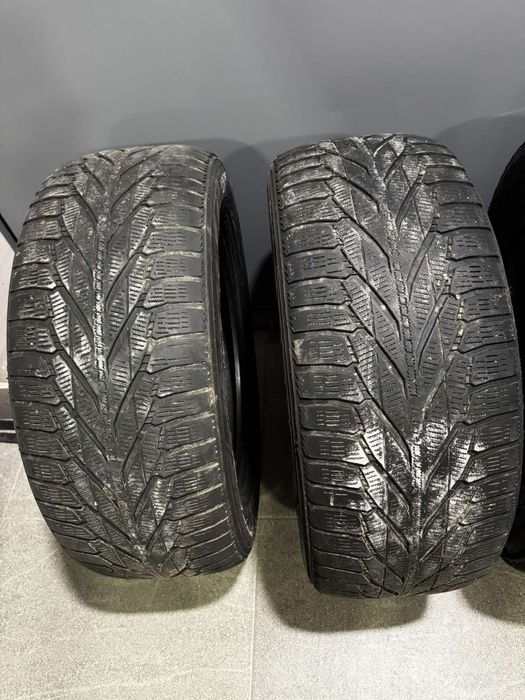 Продам шини Nokian Hakkapeliitta R2 SUV  255/60 R18