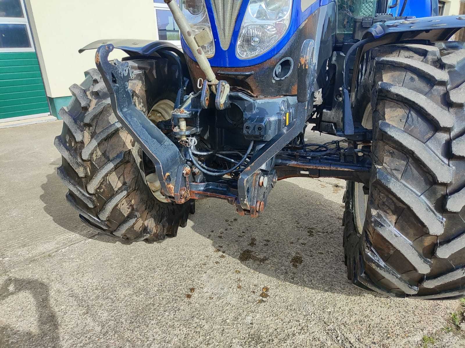 New holland t 7.200