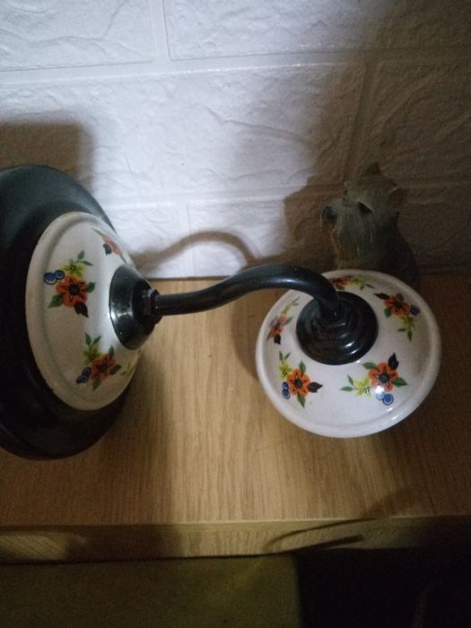 Kolekcjonerski,stary,sprawny kinkiet ceramiczny gilza