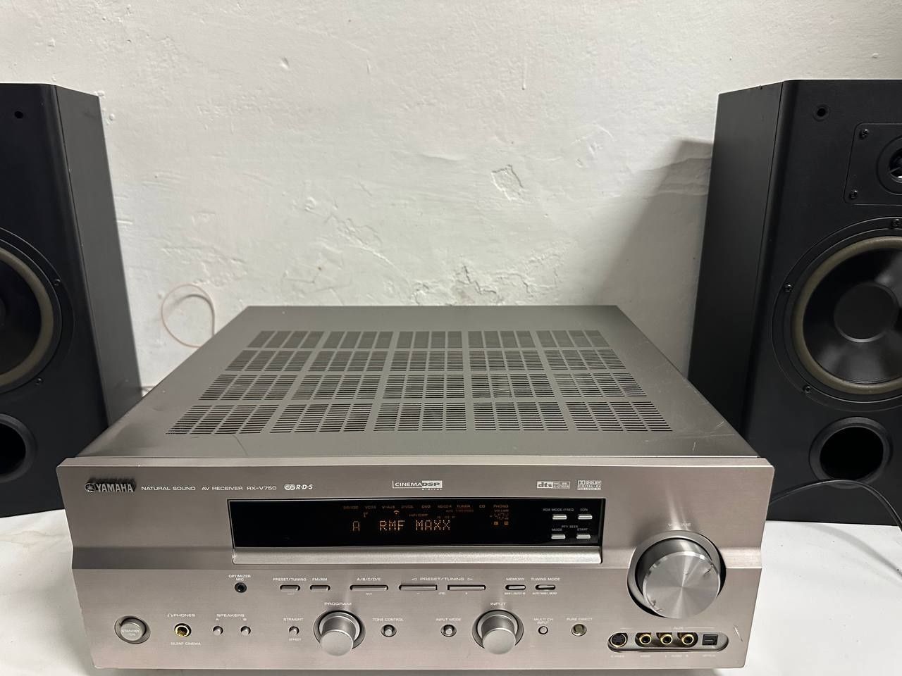 7.1 Amplituner Yamaha rx v 750, 7*130 Watt.
