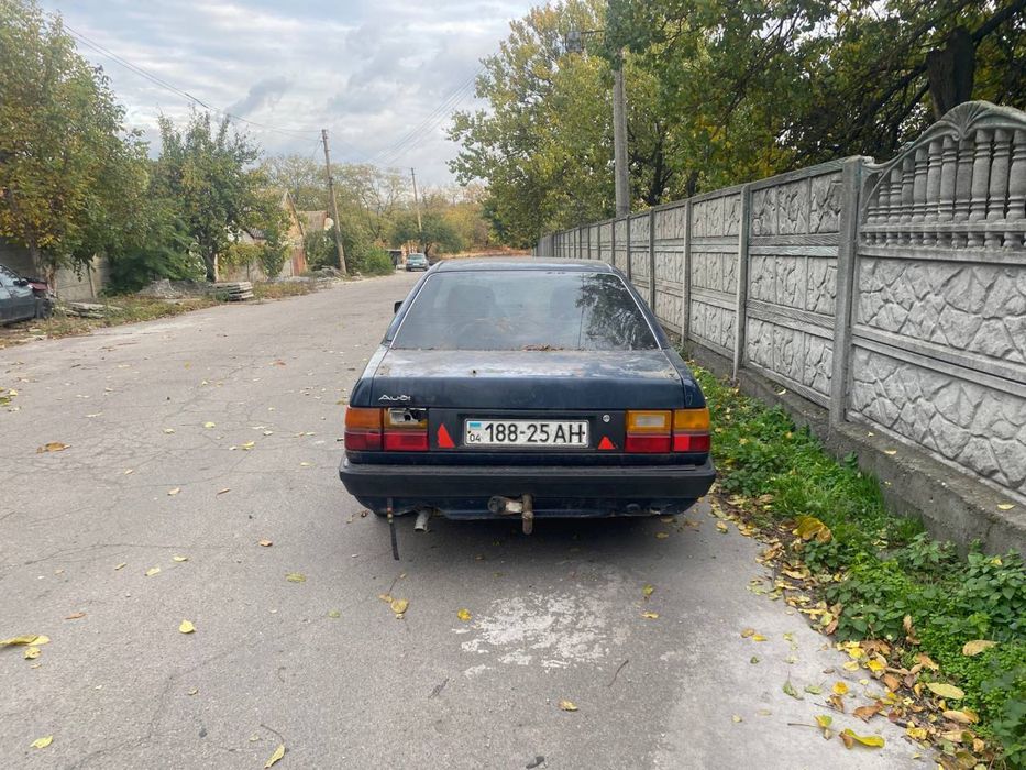 Ауди 100 2.0 бензин с ГБО под ремонт или запчасти