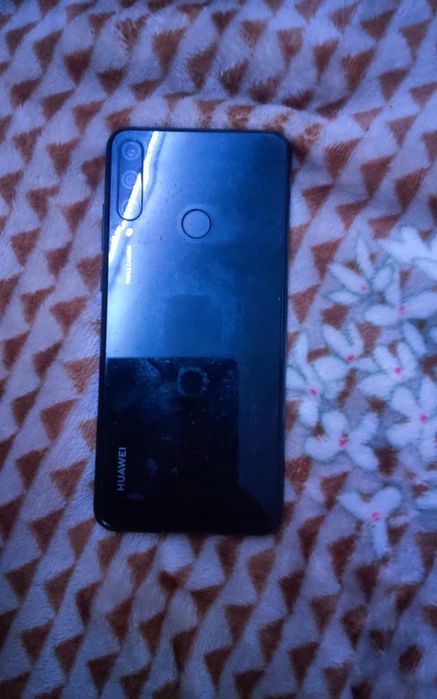 Телефон Huawei y6p