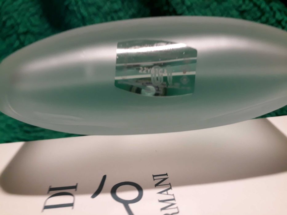 Nowa "Acqua di Gio" EdT 100 ml dla kobiet + wachlarz Armani gratis!