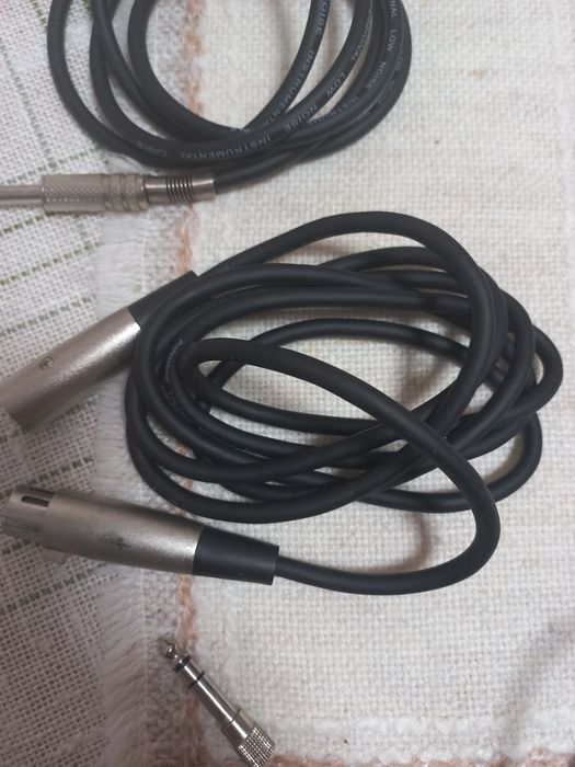 Продам студийный микрофон tascam tm-80 black