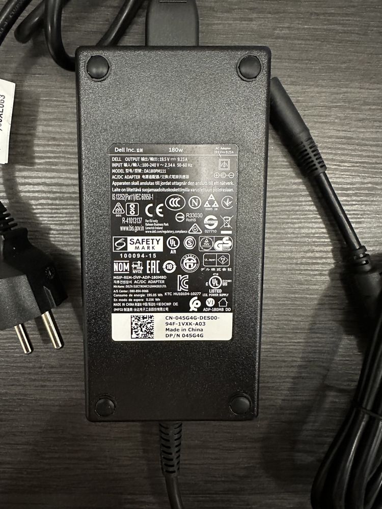 Зарядка на ноутбук DELL 180 watt.