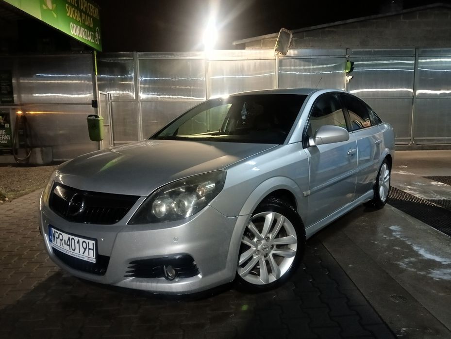 Opel Vectra 1,8 GAZ 06r wzorowy stan zero rdzy ładna do jazdy
