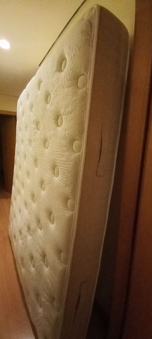 Colchão de cama de casal Molaflex