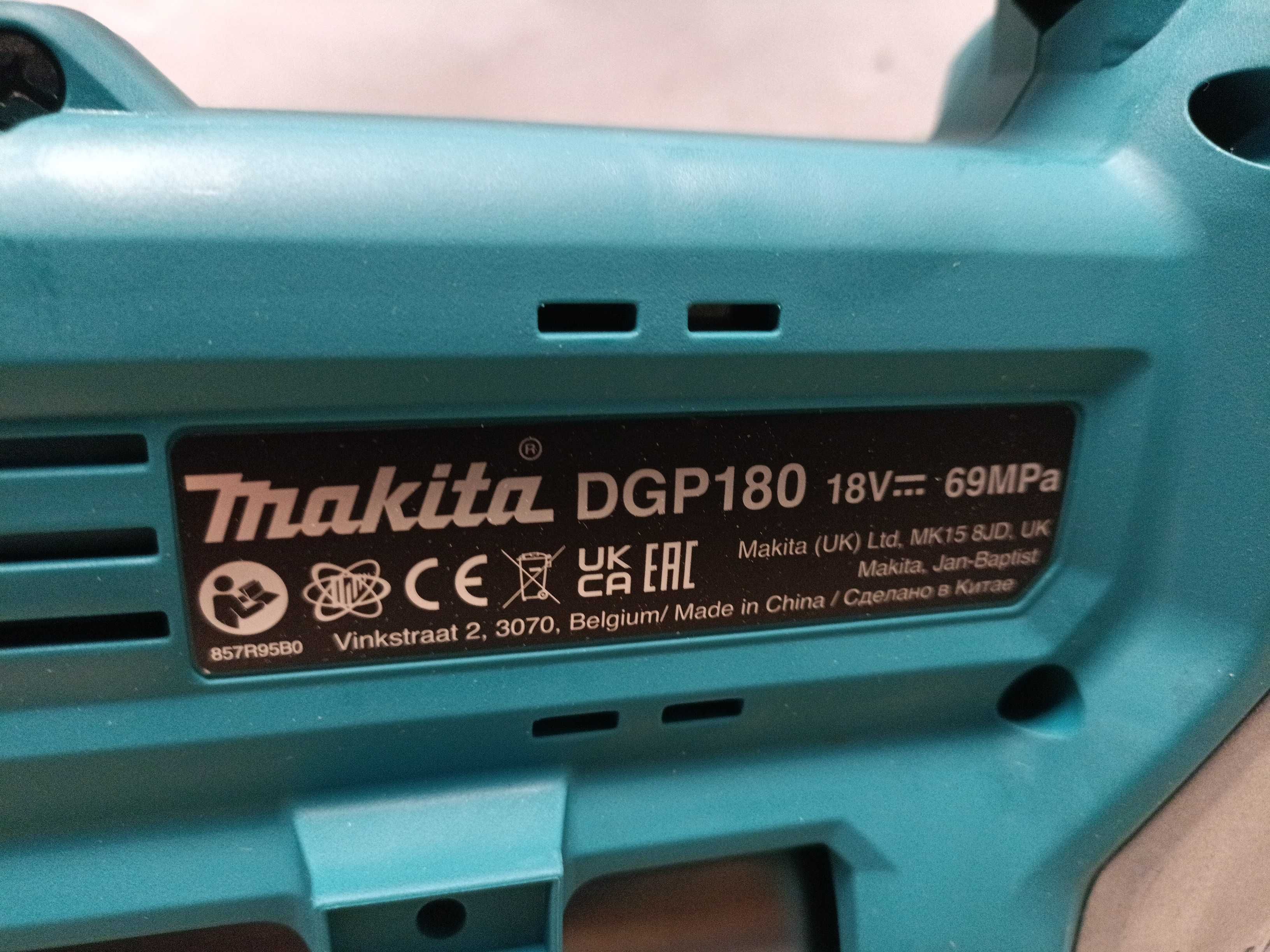 Makita DGP180Z акумуляторний пістолет для змащування 18В