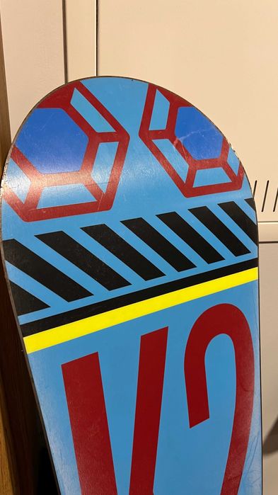 Zestaw: Deska snowbordowa K2, wiązania PR Flux, buty Burton